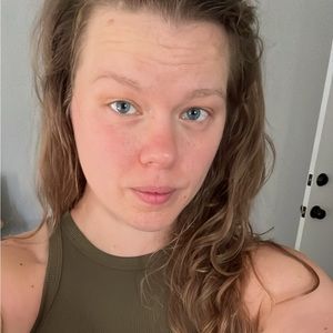 Meet your Posher, Carey